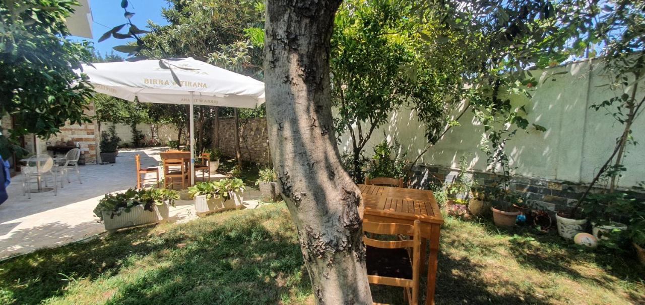 Xho'S Forest Guest House ベラト エクステリア 写真