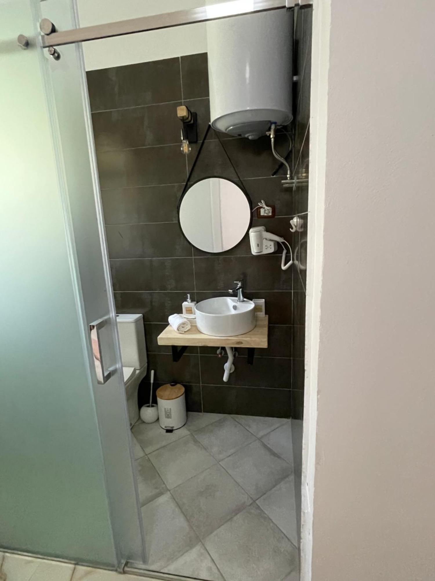 Xho'S Forest Guest House ベラト 部屋 写真